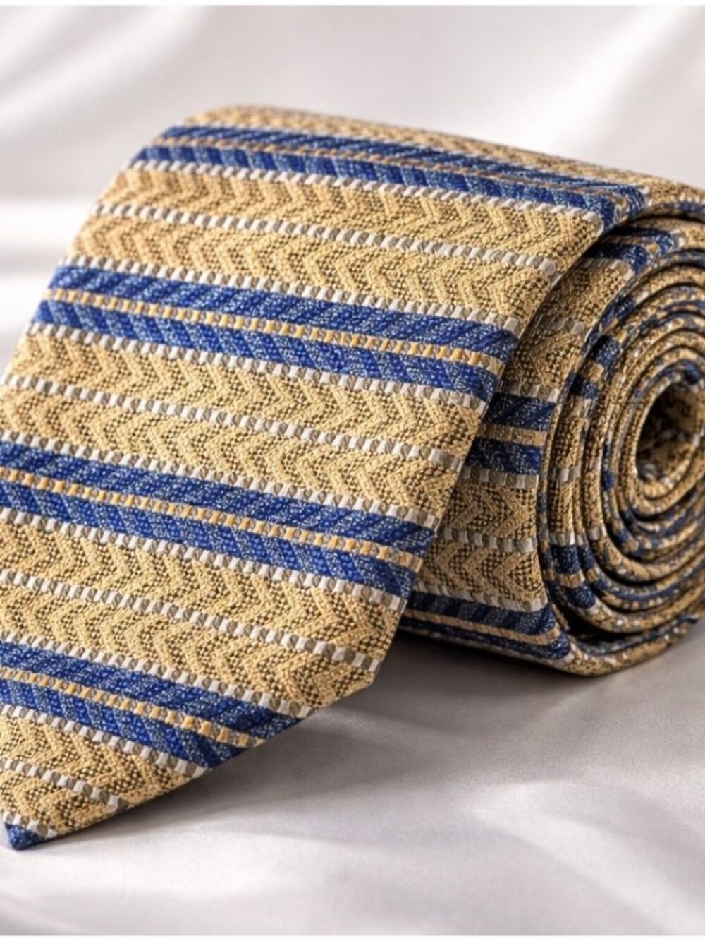 J Riggins Handmade Silk Tie Yellow Gold Blue Woven Textured Vintage Neck Tie